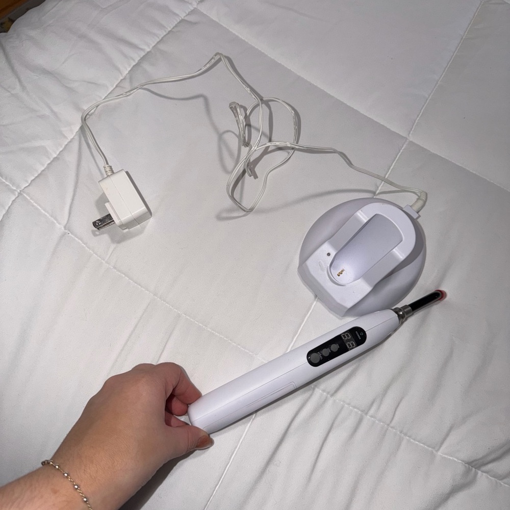 White Red Light with Charging Base